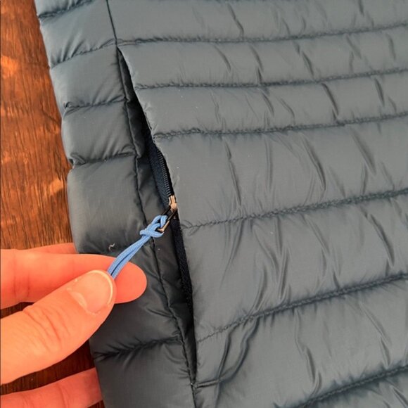 COTOPAXI Fuego Down Vest Blue Orange Indigo Stripes Women's Size Large - Picture 6 of 13